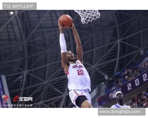 广州龙狮球迷举办助威活动，团结支持球队征战CBA