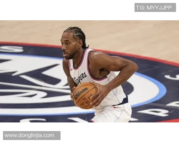 快船队主场力克魔术队,全队士气大振,季后赛前景看好 快船队主场力克魔术队,全队士气大振,季后赛前景看好